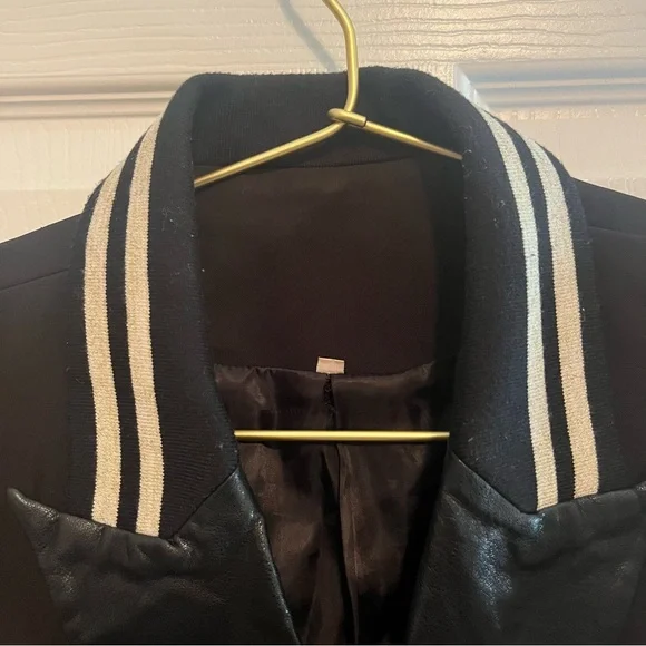 ✨ Nautical Luxe Varsity Blazer – Black & White with Gold Buttons ✨ - Picture 5 of 15